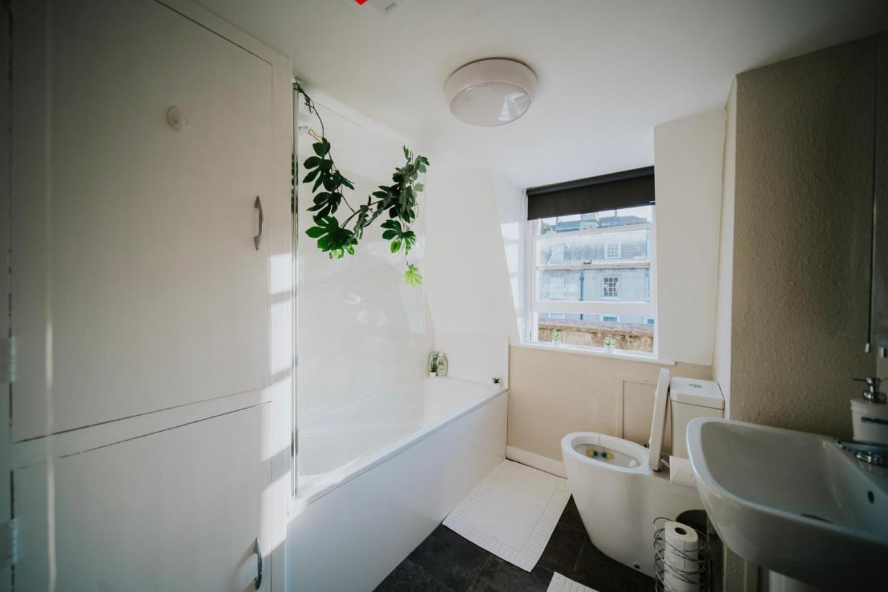 Roman Penthouse- City Skyline Views, 4K Tvs, 5G Wifi And More! Apartment Bath Exterior foto