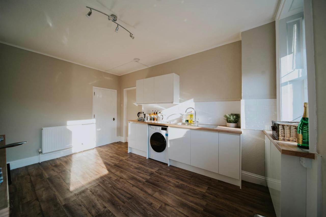Roman Penthouse- City Skyline Views, 4K Tvs, 5G Wifi And More! Apartment Bath Exterior foto